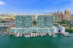 Dock For Rent At DRY DOCK 32 F SUNNY ISLES
