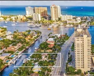 Dock For Rent At 50′ PRIVATE DOCK IN THE BEST LOCATION OF LAS OLAS BLVD, FT LAUDERDALE