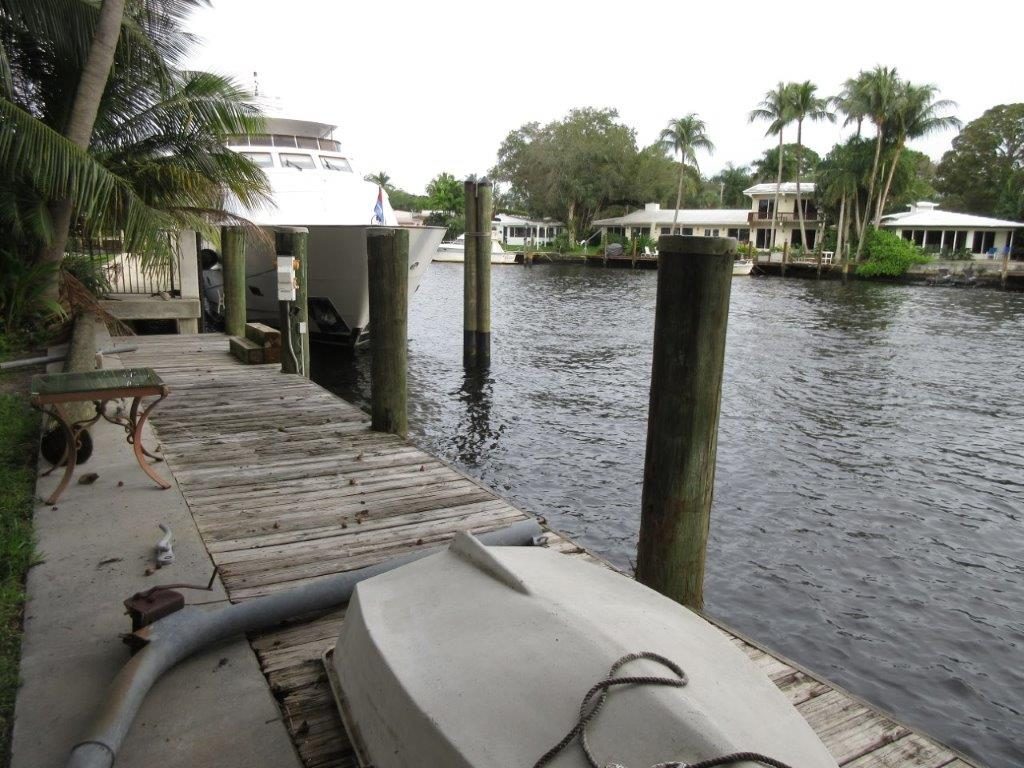 Featured Image of Private dock in nice neighborhood within walking distance of downtown
