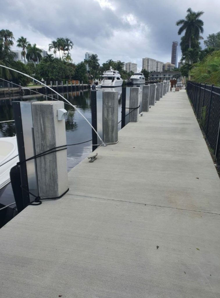 Featured Image of 150ft private dock in gated community