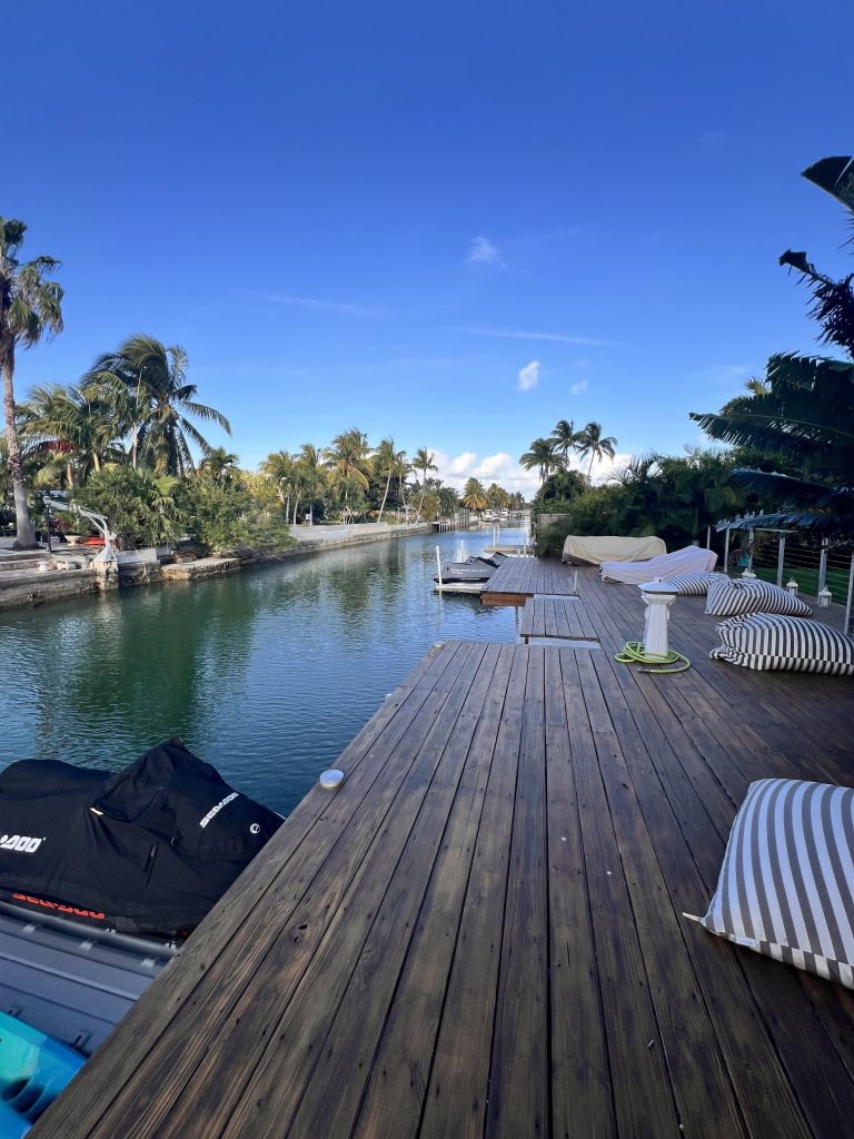 Featured Image of Private Dock in Gated Biscayne Point with Calm Water and Great Host