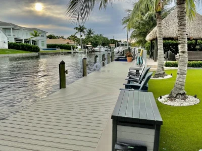 Dock For Rent At Private Dock behind home right off intracoastal – 50′ Max, 30/50A Pwr