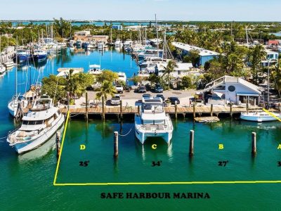 Dock For Rent At LARGE YACHT COUNTRY – 4 Slips / Key West