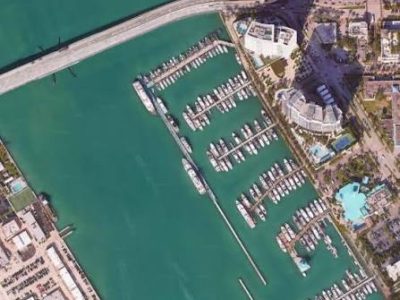 Dock For Rent At River Run Yacht Club
